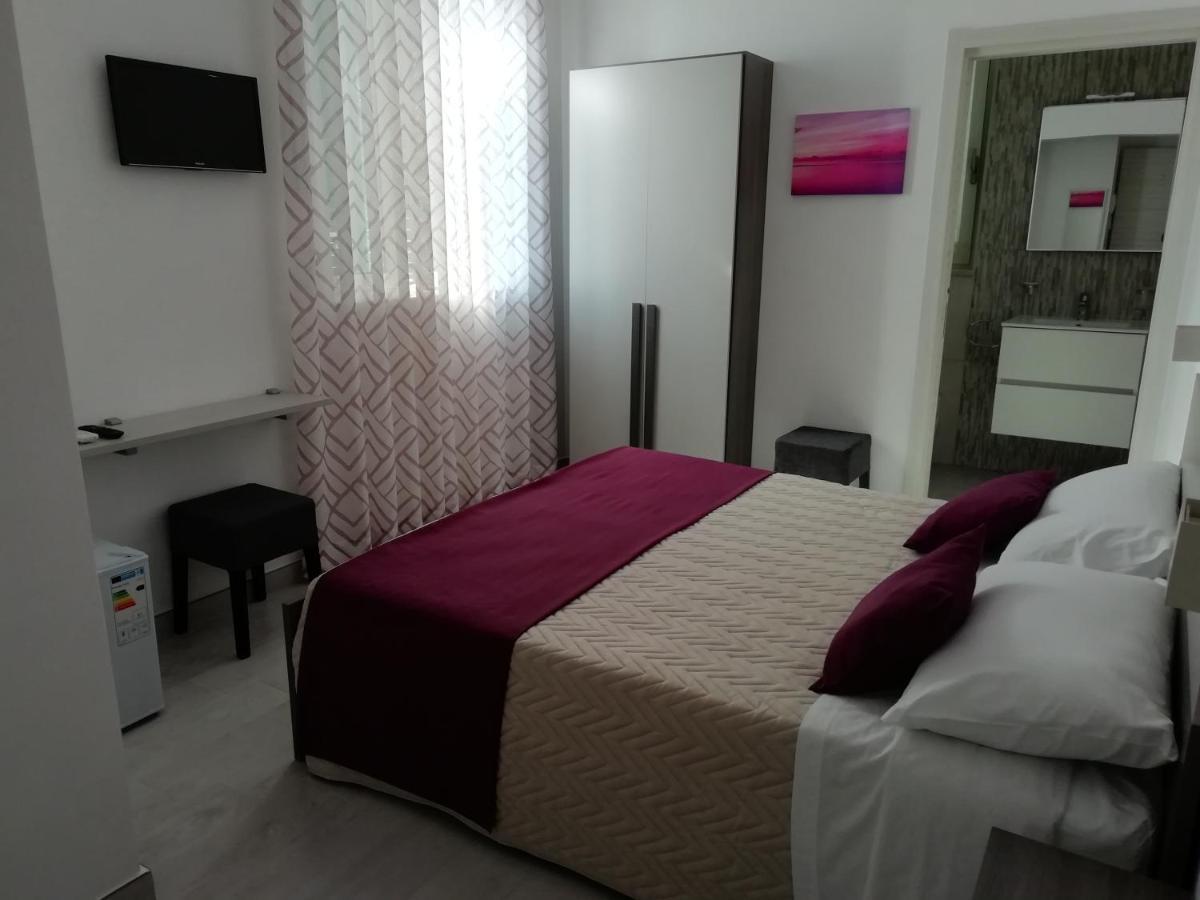 Flamingo Rooms Margherita Di Savoia Exteriör bild