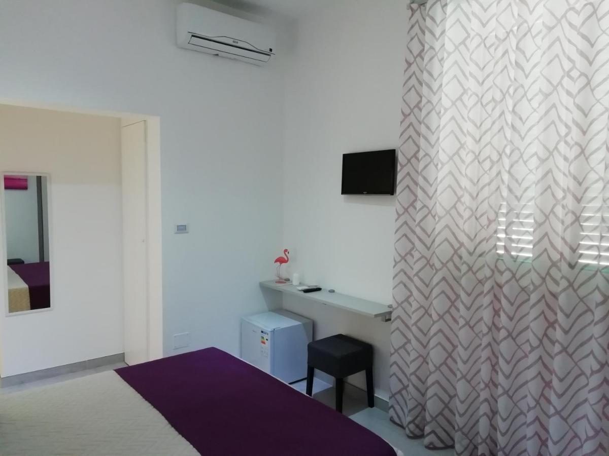 Flamingo Rooms Margherita Di Savoia Exteriör bild