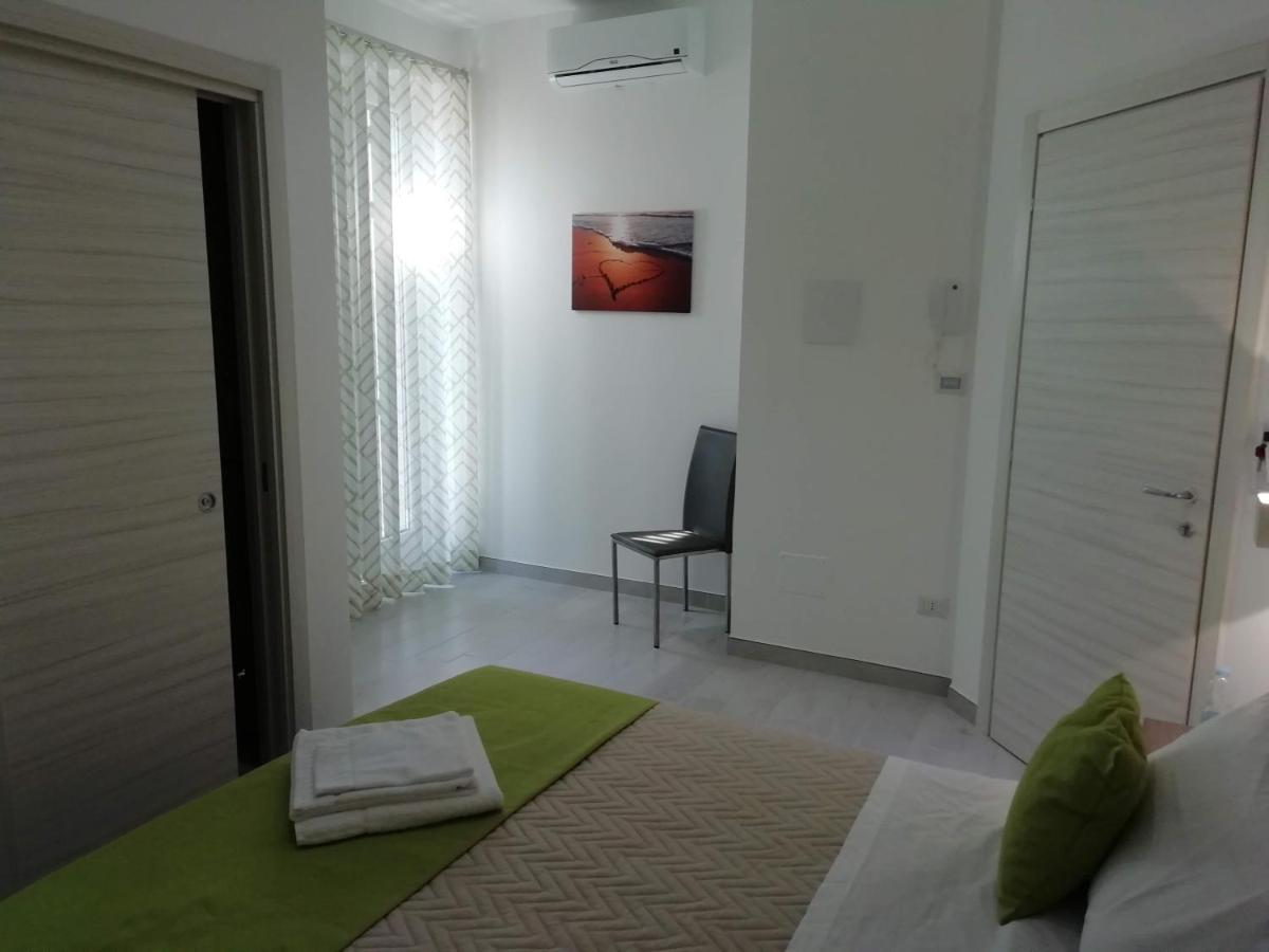 Flamingo Rooms Margherita Di Savoia Exteriör bild