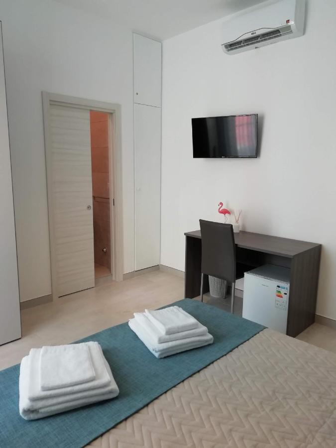 Flamingo Rooms Margherita Di Savoia Exteriör bild