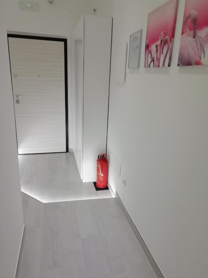 Flamingo Rooms Margherita Di Savoia Exteriör bild